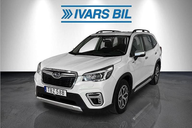 Vit Begagnad 2019 Subaru Forester SUV | 269 000 kr (Marknadspris) - Bild 1/4