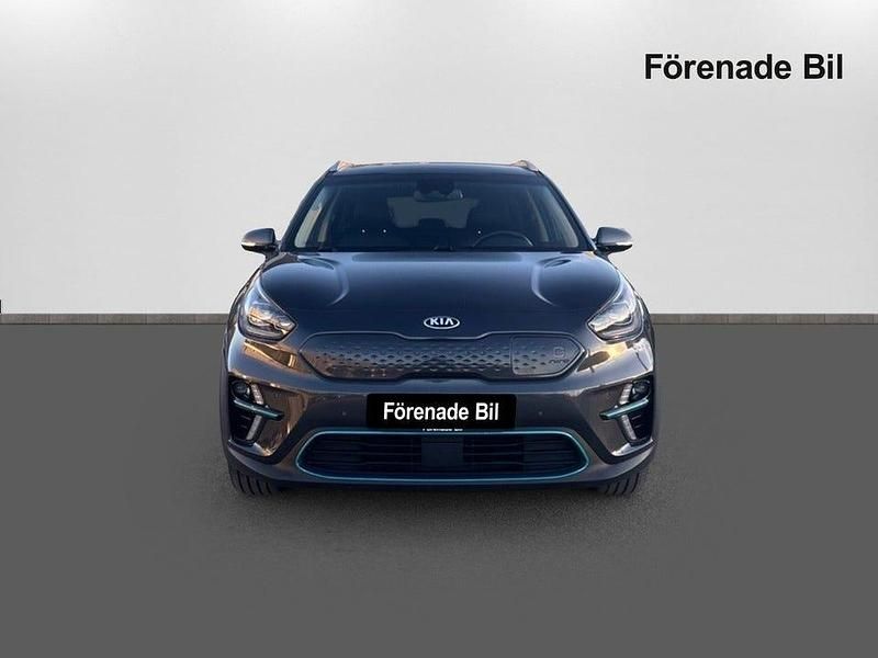 Begagnad Kia e-Niro Advance 150 kW (204 HK) 2018 Grå SUV