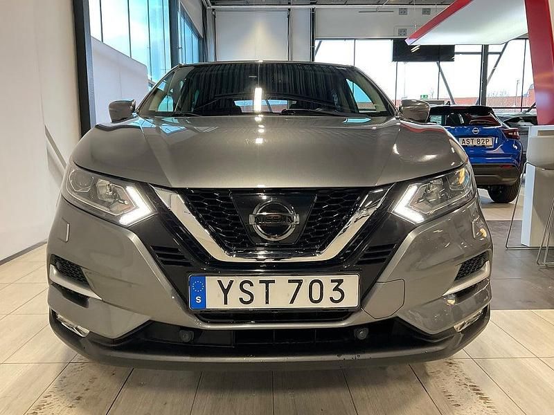 Begagnad Nissan Qashqai N-Connecta 116 HK (85 kW) 2017 Grå SUV