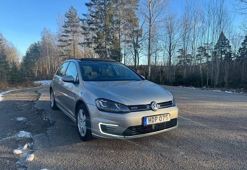 Begagnad 2016 VW Golf VII GTE | 159 000 kr (Bra pris) - Bild 1/4