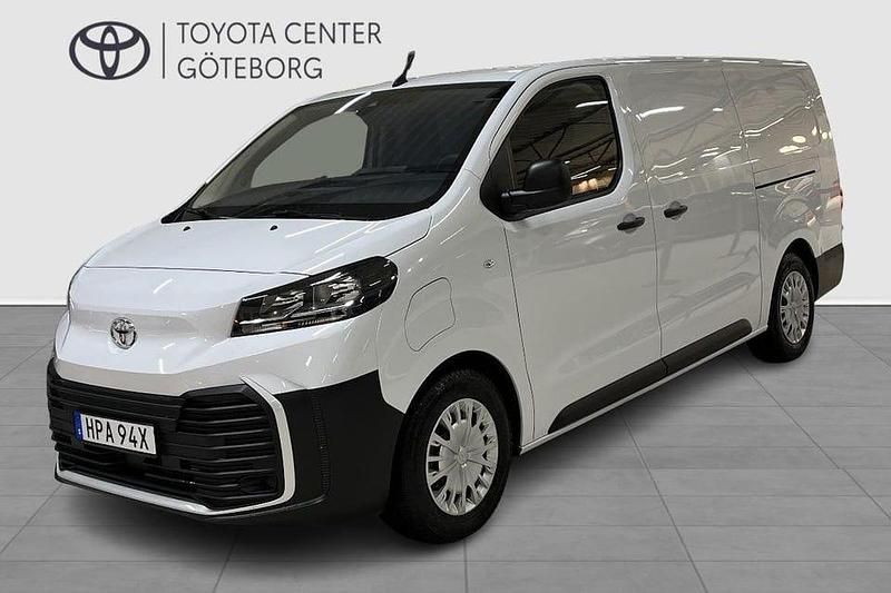 Vit Begagnad 2024 Toyota Proace Comfort Minibuss | 469 900 kr - Bild 1/3
