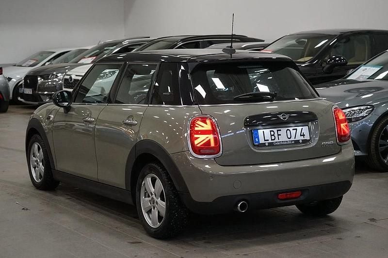 Begagnad Mini Cooper Pepper 136 HK (100 kW) 2018 Grå Halvkombi