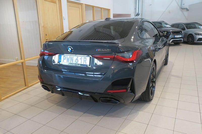 Begagnad BMW M440 M Sport 374 HK (275 kW) 2022 Grå Sedan