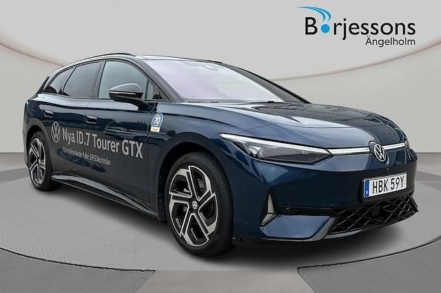 Begagnad 2025 VW ID.7 GTX Sedan | 732 100 kr - Bild 1/4