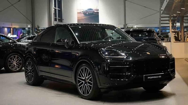 Ny Porsche Cayenne GTS 2026 Svart SUV