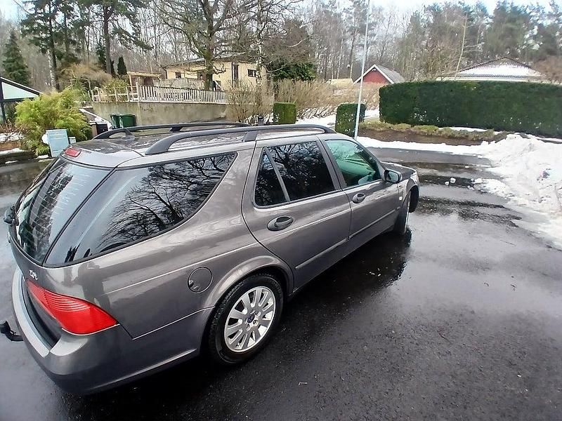 Begagnad Saab 9-5 Linear 150 HK (110 kW) 2007 Brun Kombi
