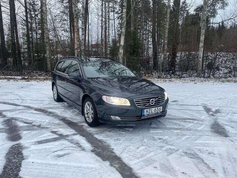 Begagnad 2016 Volvo V70 Momentum Kombi | 114 900 kr (Marknadspris) - Bild 1/4