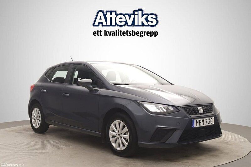 Grå Begagnad 2021 Seat Ibiza Style Halvkombi | 159 995 kr (Marknadspris) - Bild 1/4