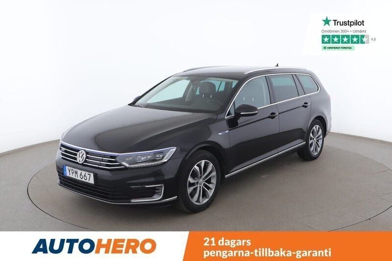 Svart Begagnad 2017 VW Passat GTE Kombi | 177 000 kr (Bra pris) - Bild 1/4