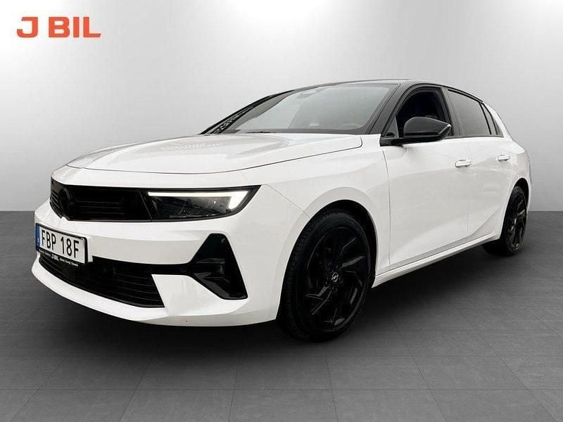 Begagnad Opel Astra 131 HK (96 kW) 2023 Vit Halvkombi