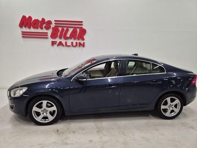 Blå Begagnad 2010 Volvo S60 Summum Sedan | 99 900 kr (Lite dyr) - Bild 1/4