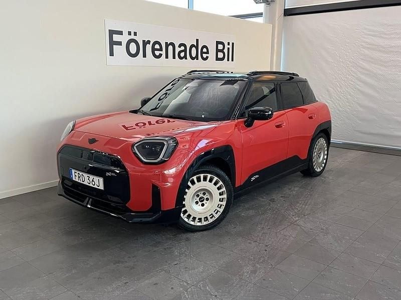 Begagnad Mini Aceman 160 kW (218 HK) 2024 Röd SUV