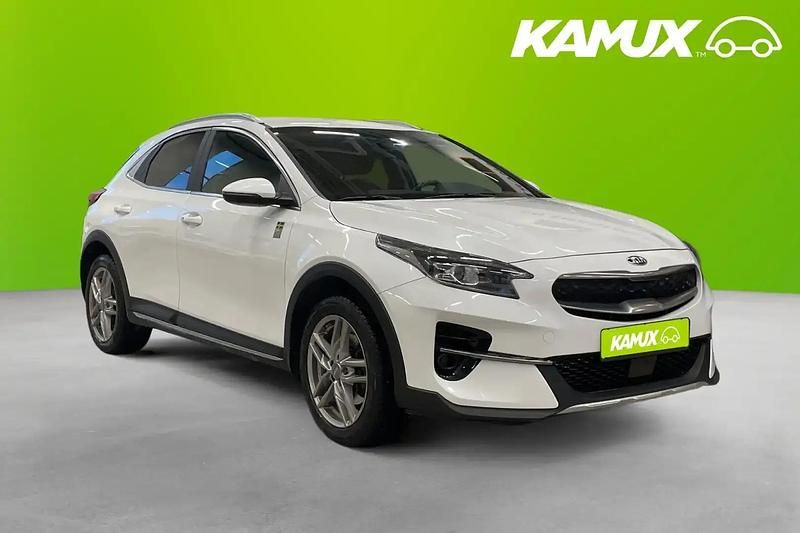 Vit Begagnad 2020 Kia XCeed SUV | 193 900 kr (Marknadspris) - Bild 1/4