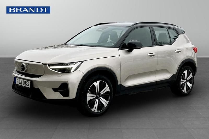 Begagnad Volvo XC40 Single Motor 175 kW (238 HK) 2023 Grå SUV