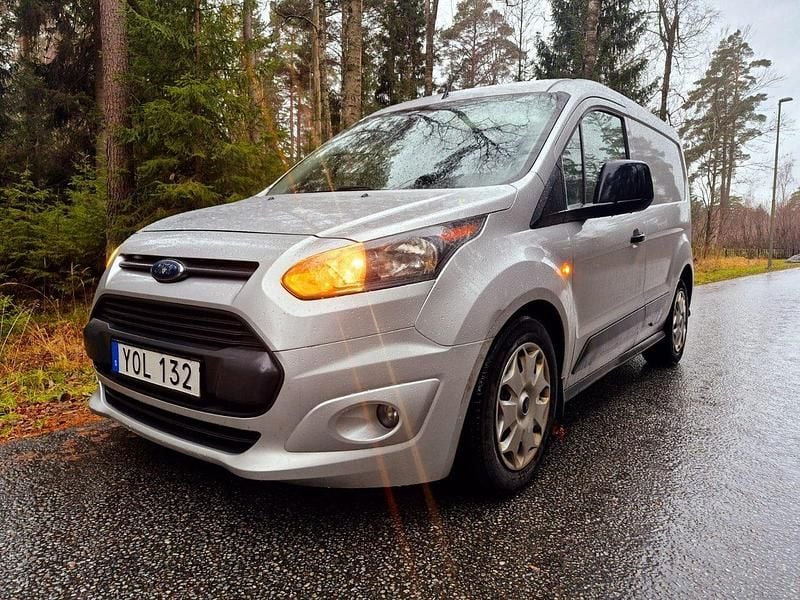 Grå Begagnad 2018 Ford Transit Van | 79 900 kr (Superpris) - Bild 1/4