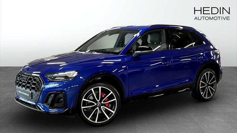 Blå (blue) Begagnad 2023 Audi Q5 Competition SUV | 489 700 kr (Marknadspris) - Bild 1/4