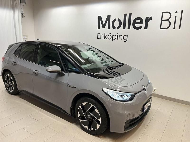 Grå (moonstone grey black) Begagnad 2022 VW ID.3 Pro Performance Halvkombi | 254 900 kr (Superpris) - Bild 1/4