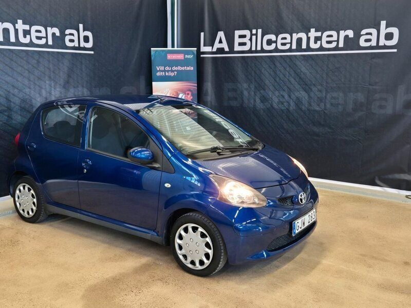 Blå Begagnad 2007 Toyota Aygo Halvkombi | 29 900 kr (Marknadspris) - Bild 1/4