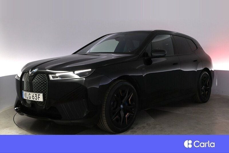 Svart Begagnad 2023 BMW iX Performance SUV | 870 900 kr - Bild 1/4