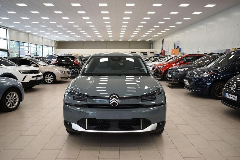 Grön Ny 2025 Citroën C4 PureTech Halvkombi | 299 900 kr (Lite dyr) - Bild 1/4