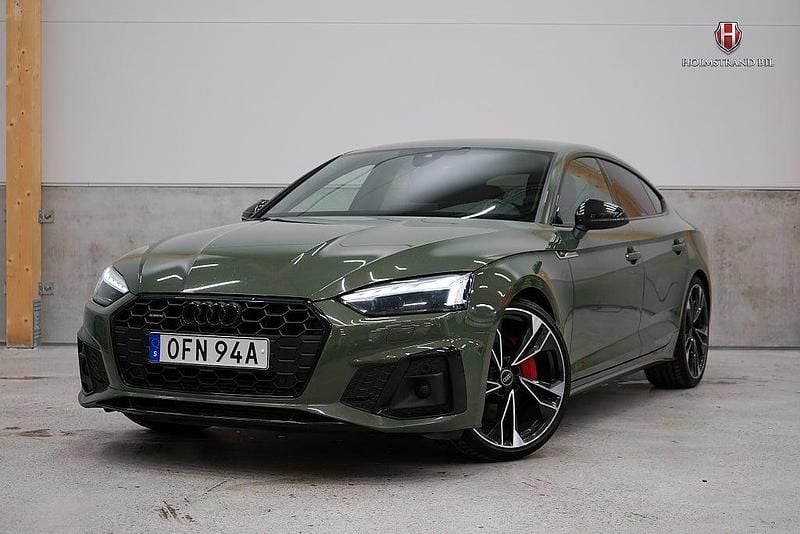 Begagnad Audi A5 S-Line 265 HK (194 kW) 2022 Mörkgrön Sportkupé