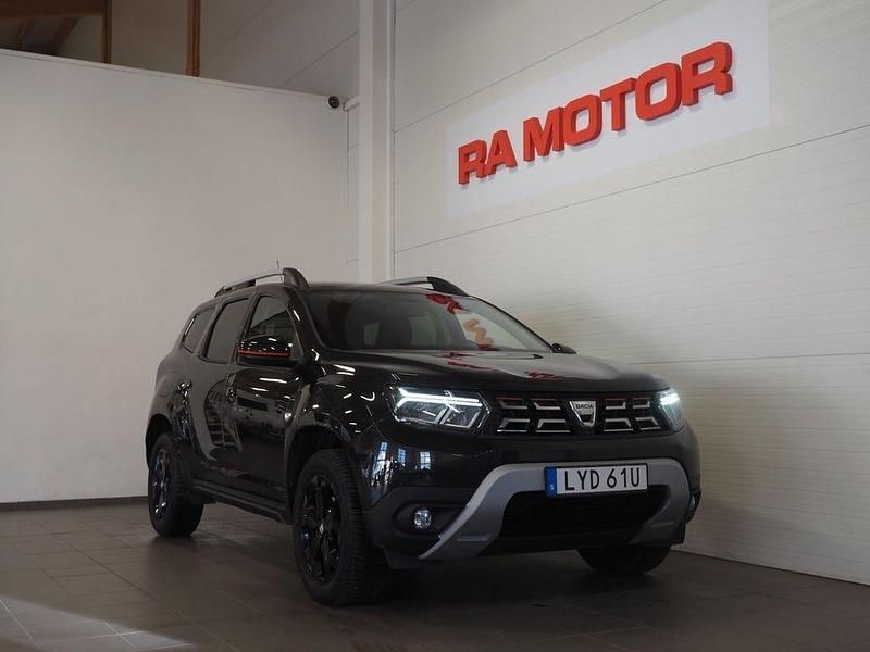 Svart Begagnad 2022 Dacia Duster Extreme SUV | 229 900 kr (Marknadspris) - Bild 1/3