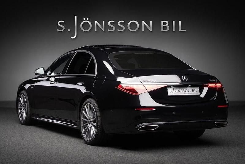 Begagnad Mercedes S580 AMG 510 HK (375 kW) 2025 Obsidiansvart metallic Sedan