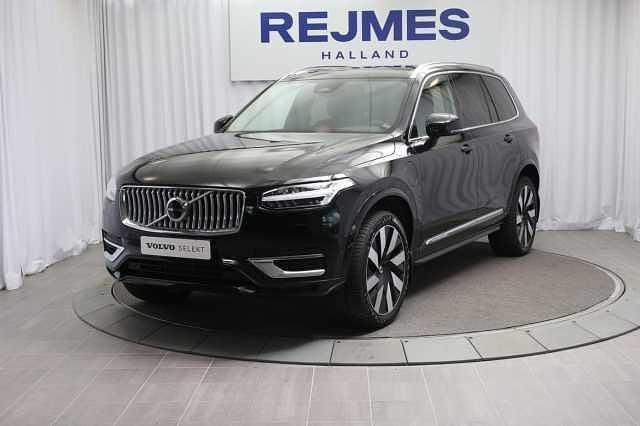 Svart Begagnad 2023 Volvo XC90 Plus SUV | 699 500 kr (Marknadspris) - Bild 1/4