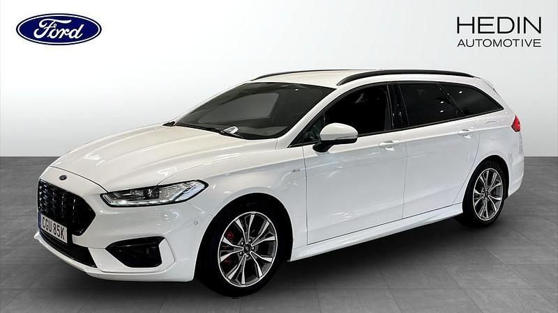 Vit (white) Begagnad 2021 Ford Mondeo ST-Line Kombi | 259 900 kr (Lite dyr) - Bild 1/4