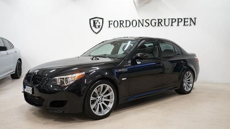 Begagnad BMW M5 507 HK (372 kW) 2006 Svart Sedan