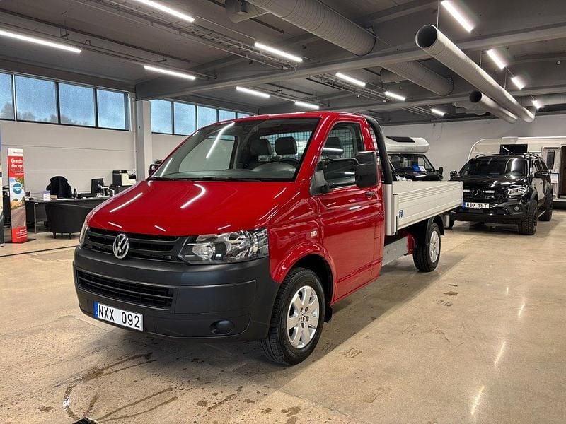 Röd Begagnad 2014 VW T5 Van | 249 900 kr - Bild 1/4