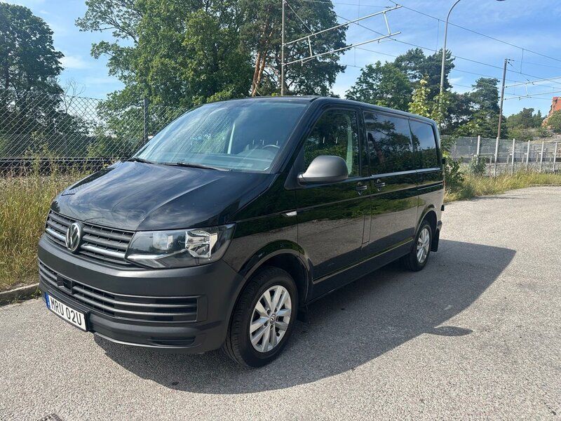 Svart Begagnad 2019 VW T6.1 Van | 236 250 kr (Marknadspris) - Bild 1/4