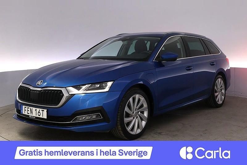 Blå Begagnad 2021 Skoda Octavia Style Kombi | 262 900 kr (Marknadspris) - Bild 1/4