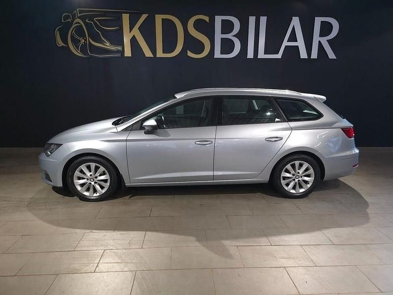 Silver Begagnad 2019 Seat Leon ST Ecomotive Kombi | 159 900 kr (Marknadspris) - Bild 1/4