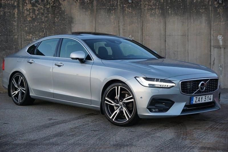 Begagnad Volvo S90 R-Design 320 HK (235 kW) 2017 Silver Sedan