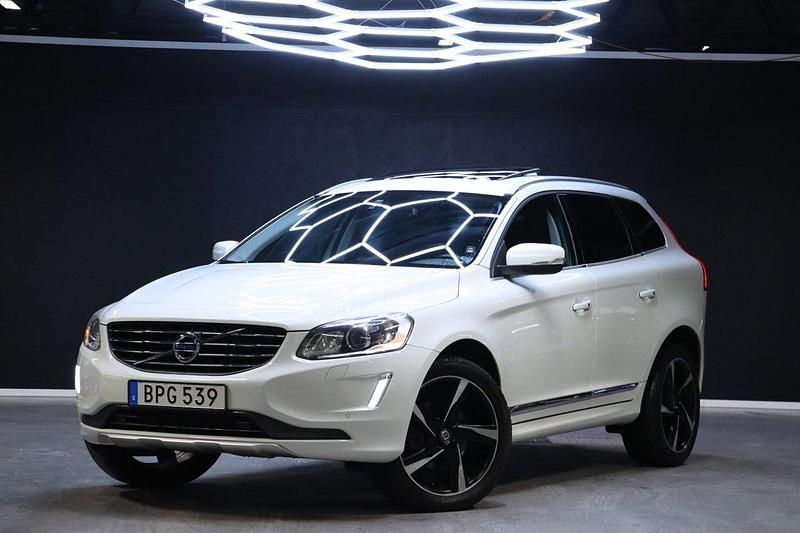 Vit Begagnad 2014 Volvo XC60 Summum SUV | 179 900 kr (Marknadspris) - Bild 1/4
