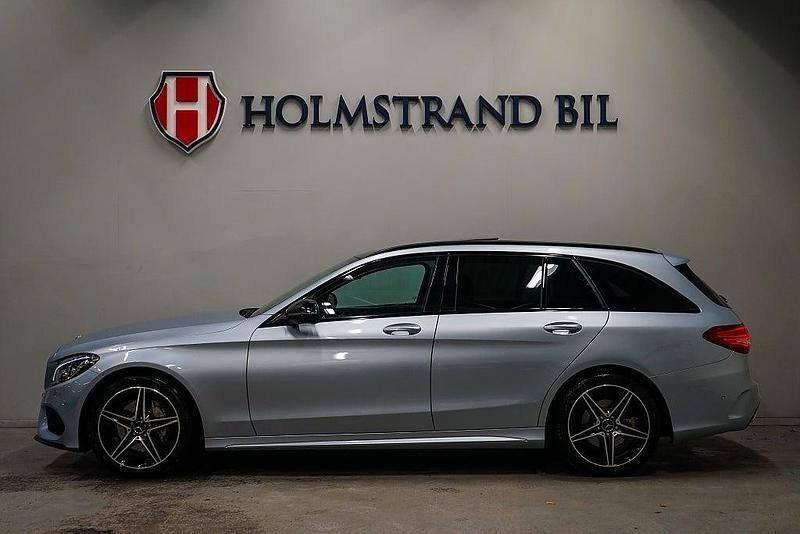Silver Begagnad 2017 Mercedes C200 AMG line Kombi | 258 900 kr (Lite dyr) - Bild 1/4