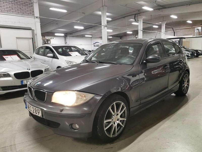 Begagnad BMW 116 Advantage 116 HK (85 kW) 2004 Grå Halvkombi