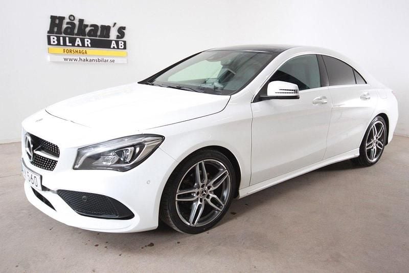 Vit Begagnad 2018 Mercedes CLA180 AMG Sedan | 209 500 kr - Bild 1/4