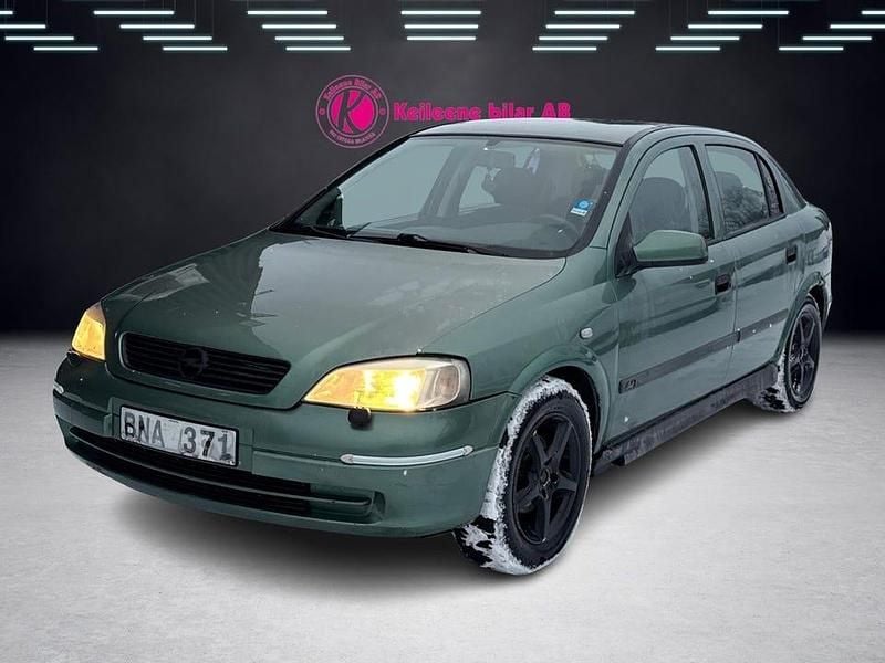 Grön Begagnad 1999 Opel Astra Halvkombi | 29 900 kr (Marknadspris) - Bild 1/4