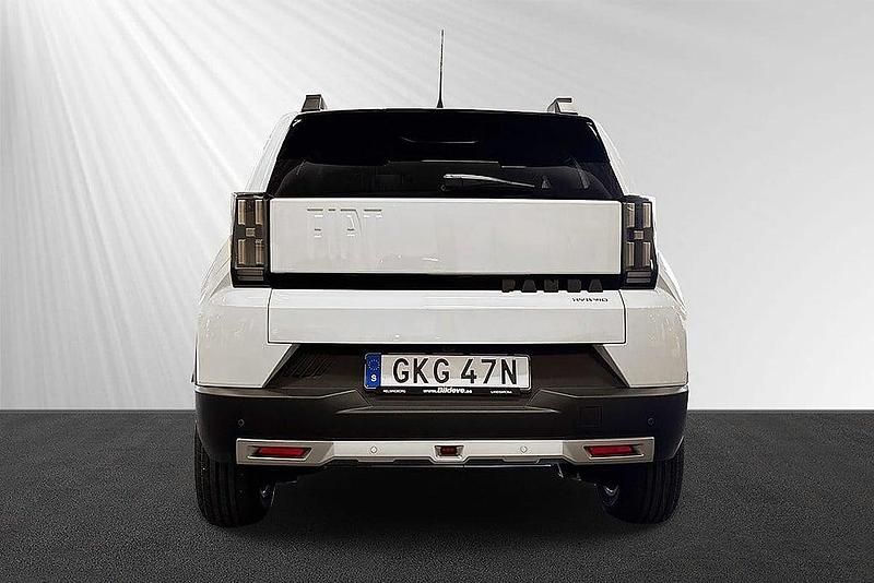 Ny Fiat Grande Panda Icon 102 HK (75 kW) 2025 Vit Halvkombi