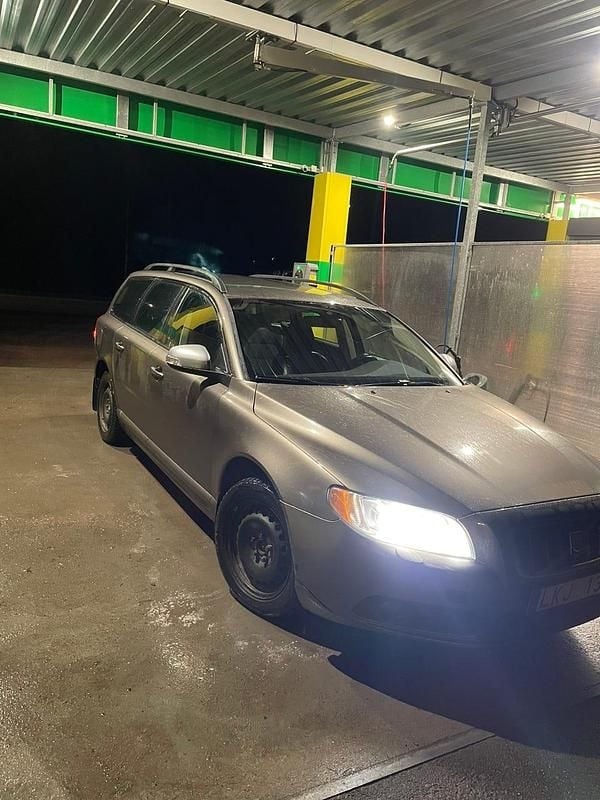 Begagnad Volvo V70 163 HK (119 kW) 2009 Kombi