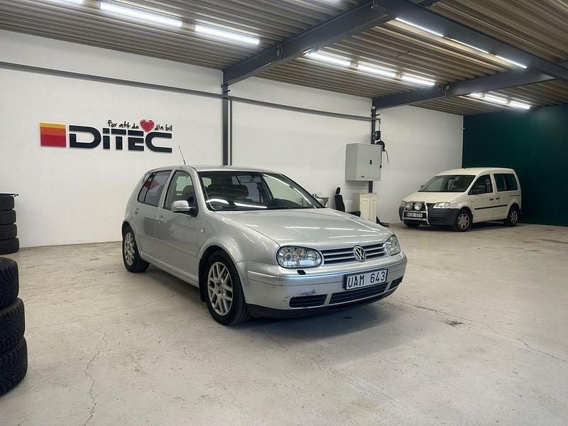 Silver Begagnad 2003 VW Golf IV GTI Halvkombi | 39 500 kr (Marknadspris) - Bild 1/4