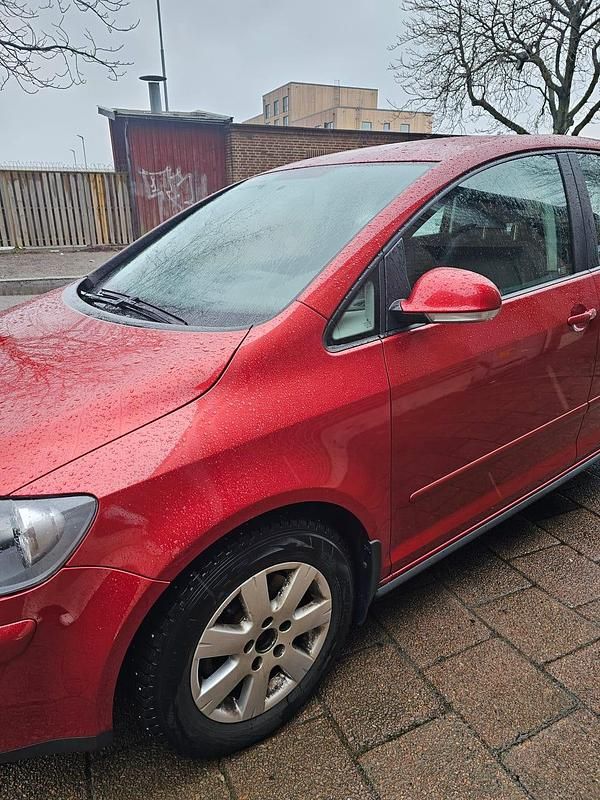 Begagnad 2007 VW Golf Plus Cross Minibuss | 47 000 kr (Marknadspris) - Bild 1/4