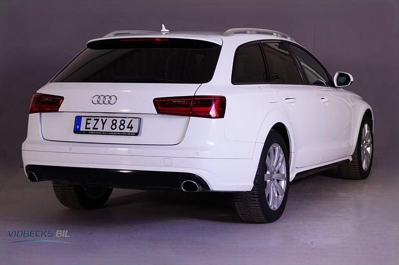 Begagnad Audi A6 Allroad 218 HK (160 kW) 2015 Vit Kombi