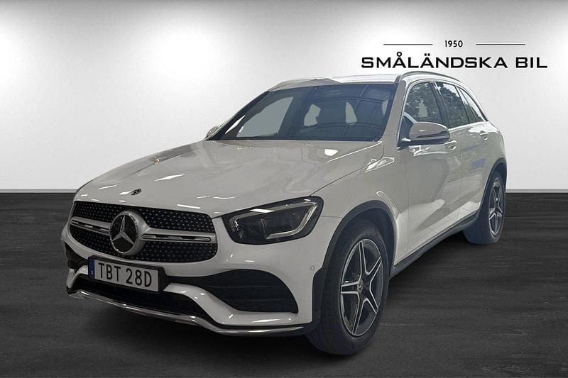 Vit Begagnad 2019 Mercedes GLC220 AMG line SUV | 399 000 kr (Marknadspris) - Bild 1/4