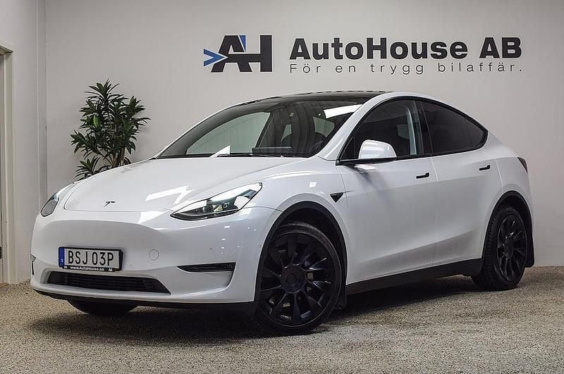 Vit Begagnad 2022 Tesla Model Y Long Range AWD SUV | 344 000 kr (Bra pris) - Bild 1/4