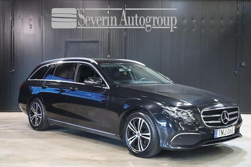 Svart Begagnad 2019 Mercedes E220 Kombi | 179 900 kr (Lite dyr) - Bild 1/4