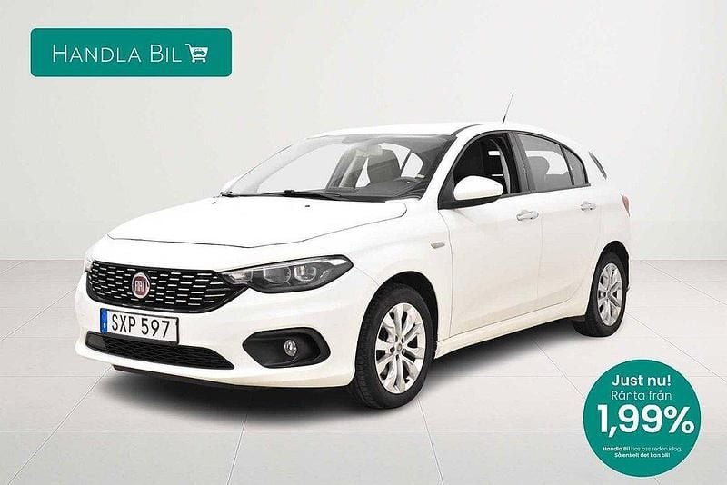 Vit Begagnad 2017 Fiat Tipo Lounge Halvkombi | 99 900 kr (Marknadspris) - Bild 1/3