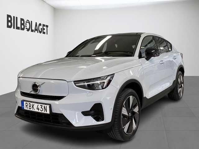 Ljusblå (blå) Begagnad 2024 Volvo EC40 Single Motor Extended Range SUV | 458 500 kr - Bild 1/4